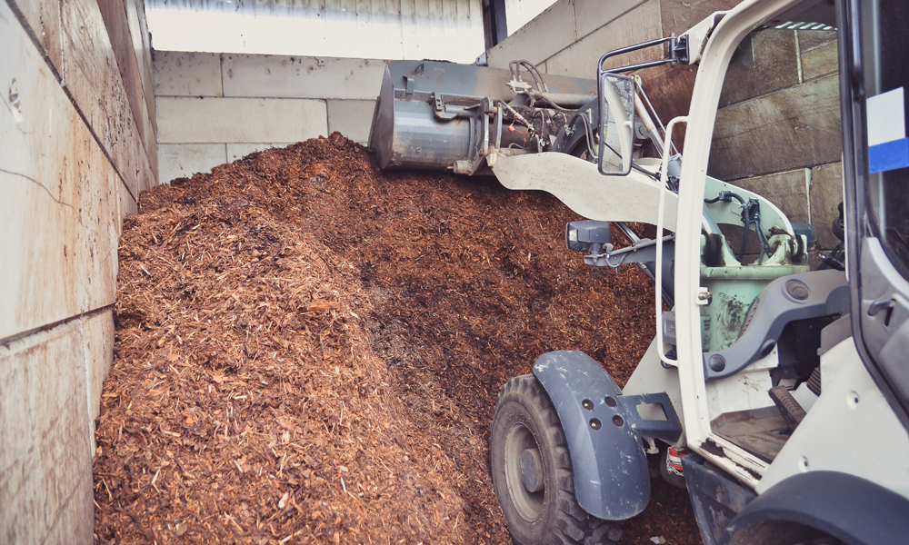 rotating mulch with loader